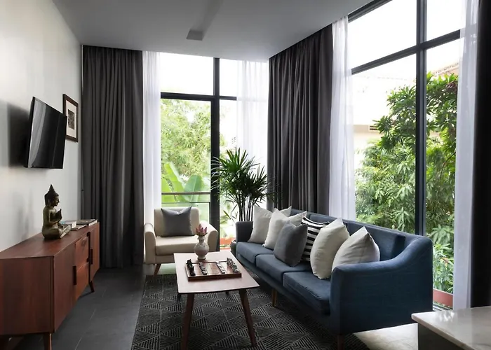 Jaya House Residences 4*